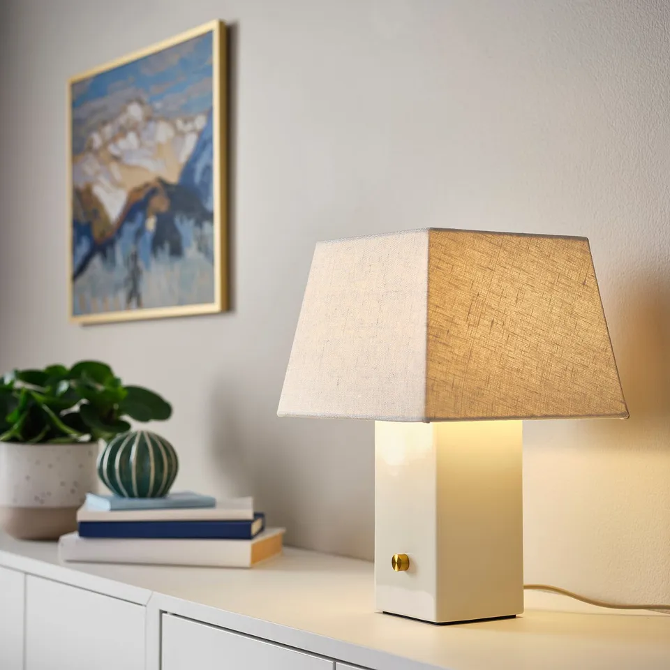 part: HALGATT table lamp