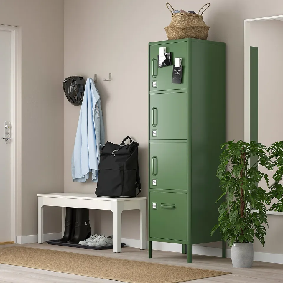 IDÅSEN in a room