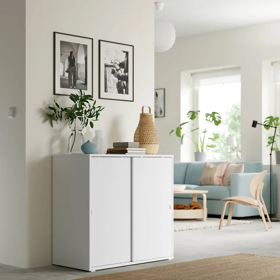 part: VIHALS cabinet with sliding doors