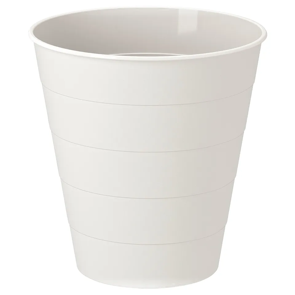 FNISS white cup, plastic, round design, vertical lines.