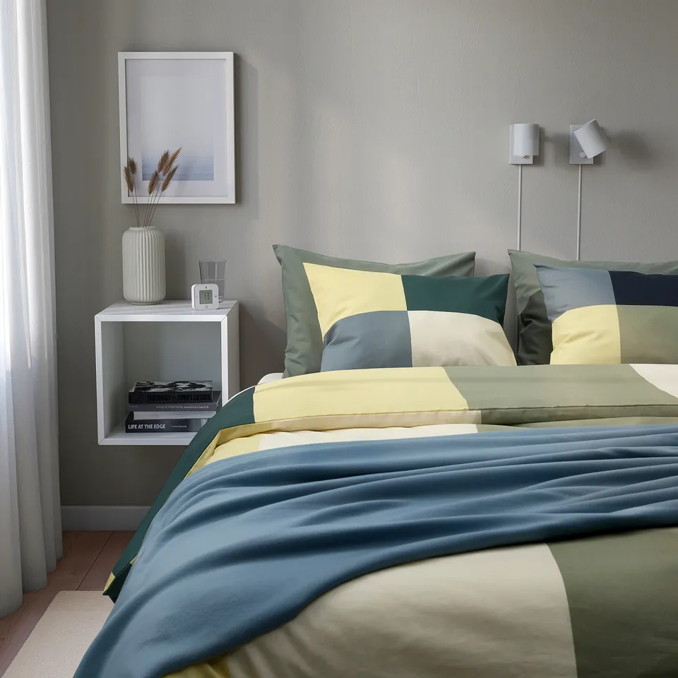 part: BRUNKRISSLA duvet cover and 2 pillowcases