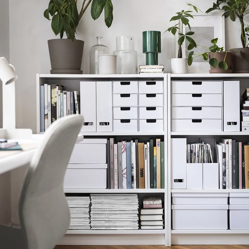 part: BILLY bookcase
