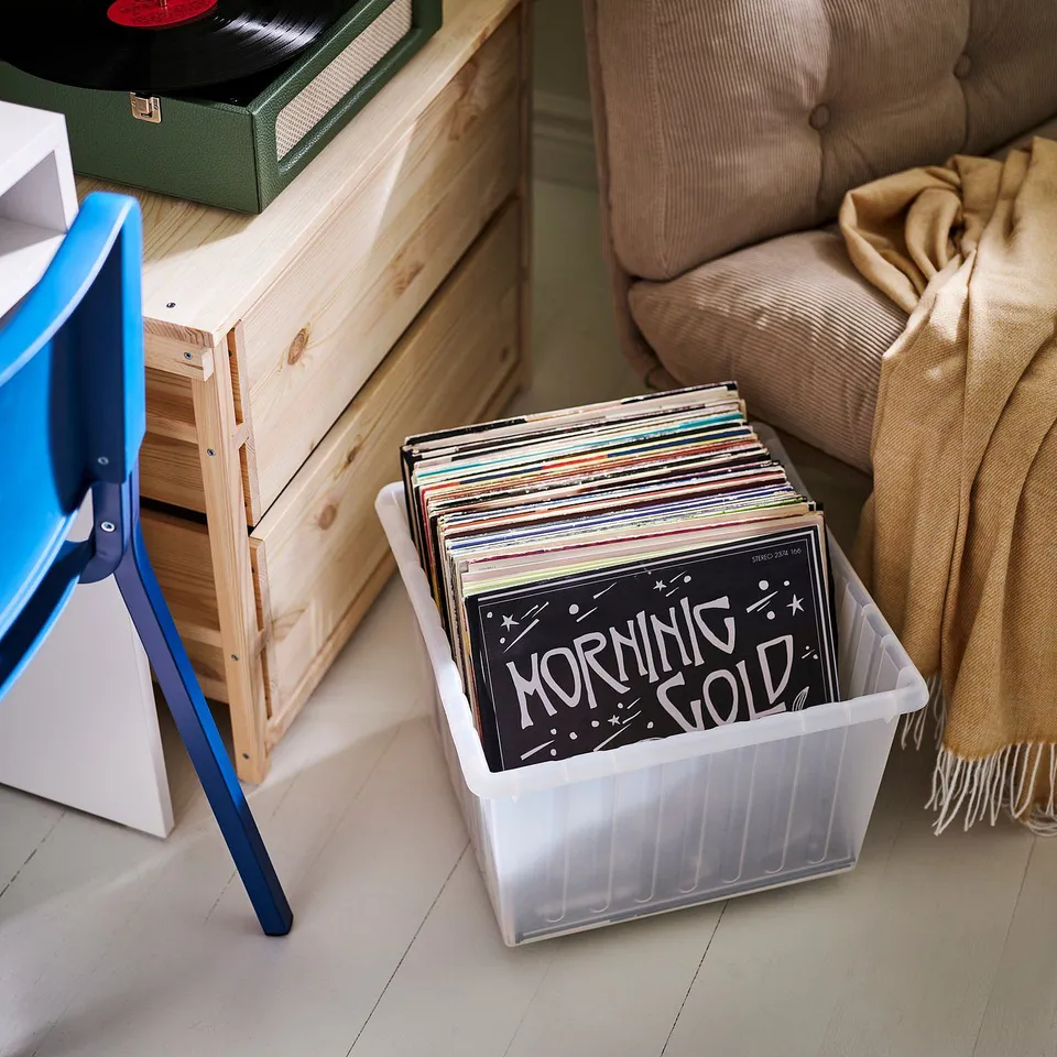 part: VESSLA storage crate with castors
