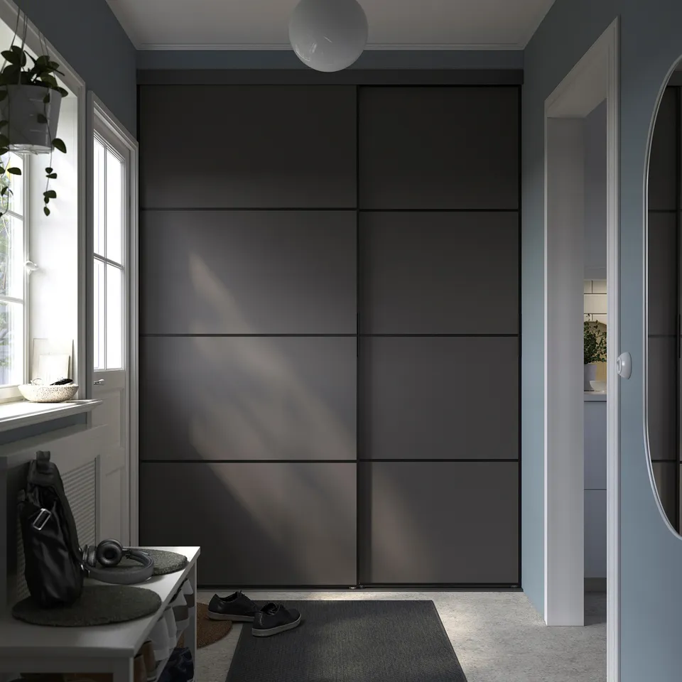 SKYTTA / BOAXEL in a room