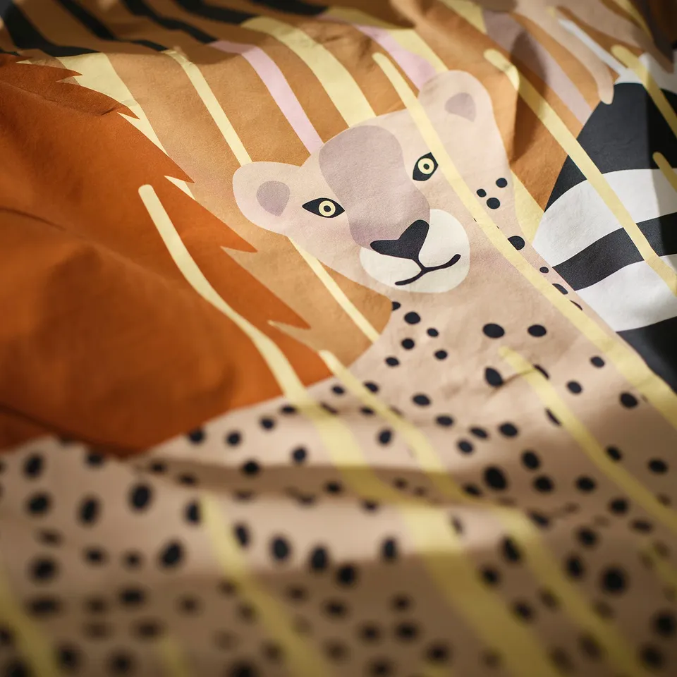part: SANDLÖPARE duvet cover and pillowcase