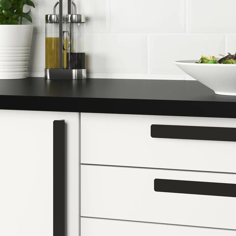 Modern kitchen handles, sleek design, easy grip, and smooth touch for cabinet doors.