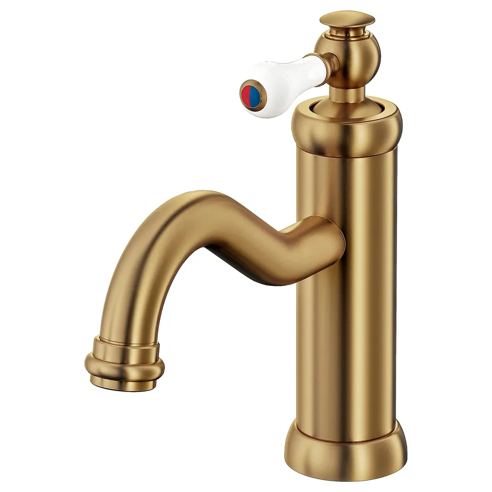 Gold HAMNSKÄR tap, white lever handle, curved spout. Vintage style, modern finish.