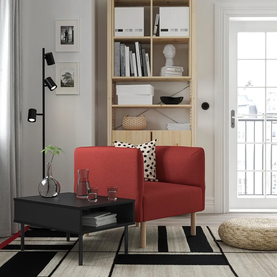 LILLEHEM in a room