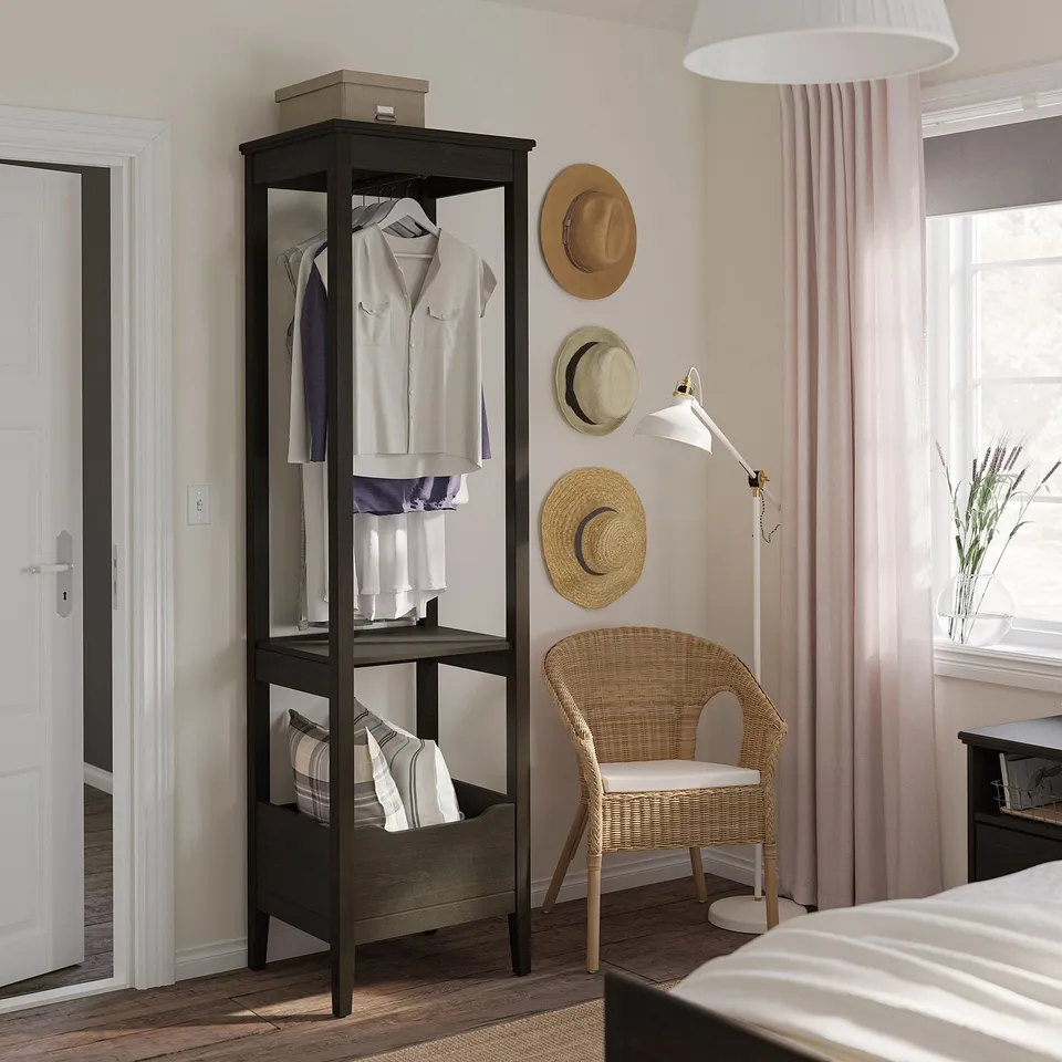 IDANÄS in a room