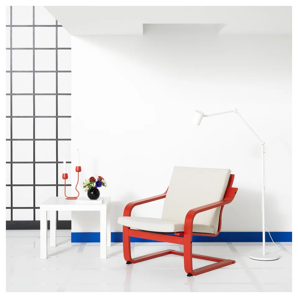 POÄNG in a room