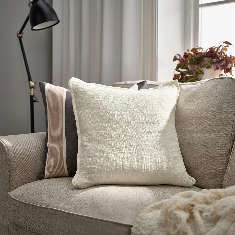 part: LAGERPOPPEL cushion cover