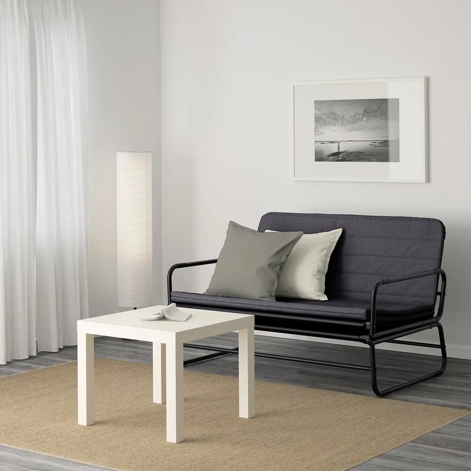 HAMMARN in a room