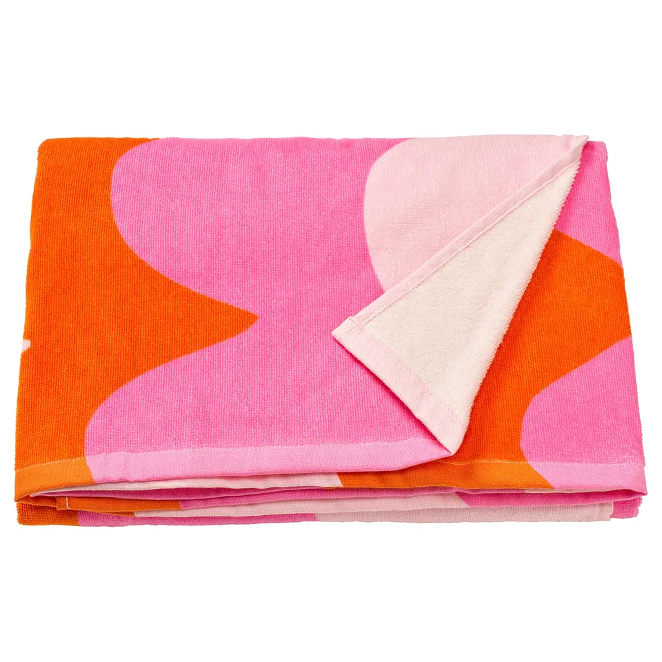 KONBJÖRNBÄR towel, pink & orange, folded, cotton, abstract shapes.