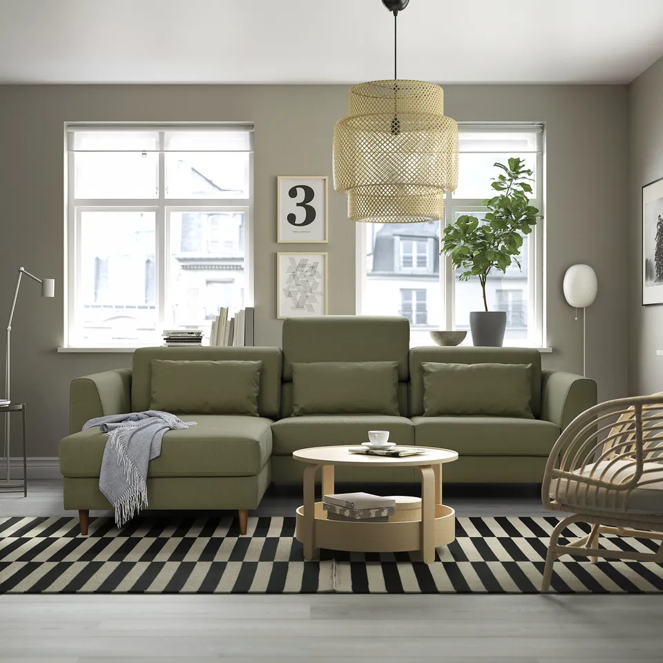 SLATORP in a room