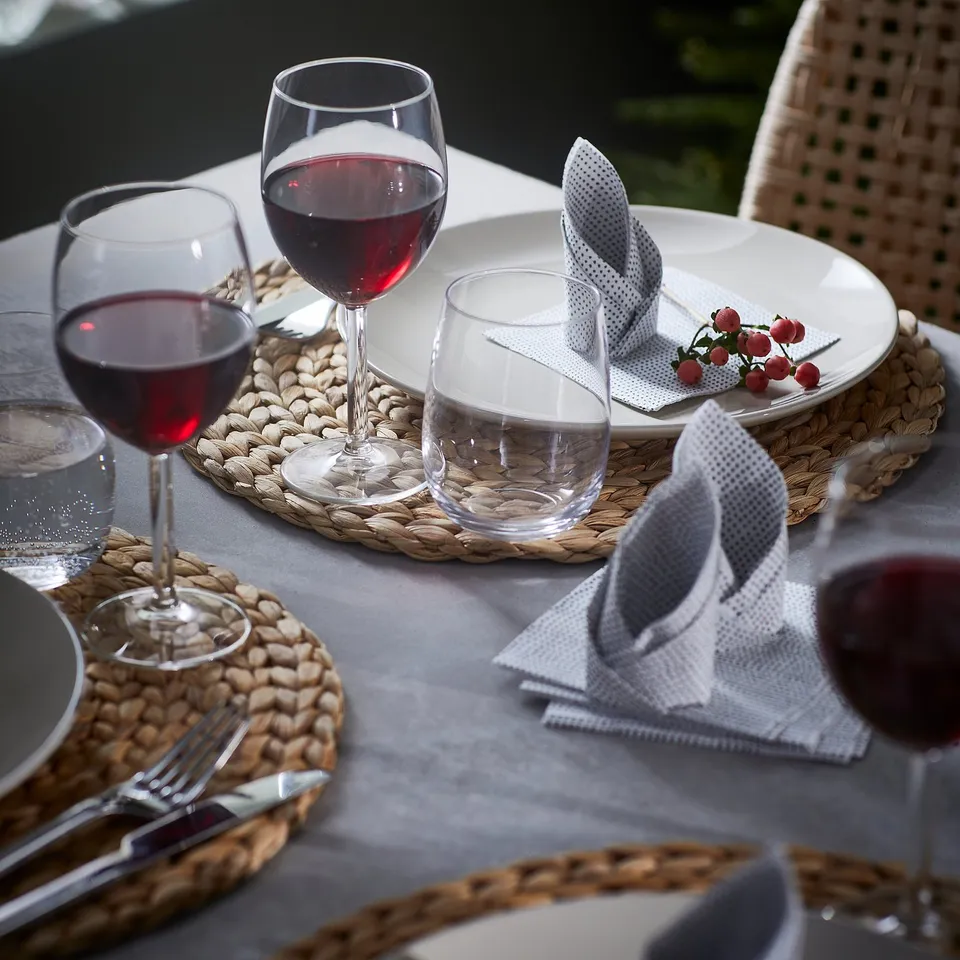 part: SVALKA wine glass
