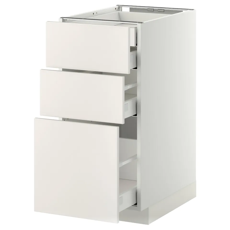White METOD kitchen unit with three drawers, sleek design.
