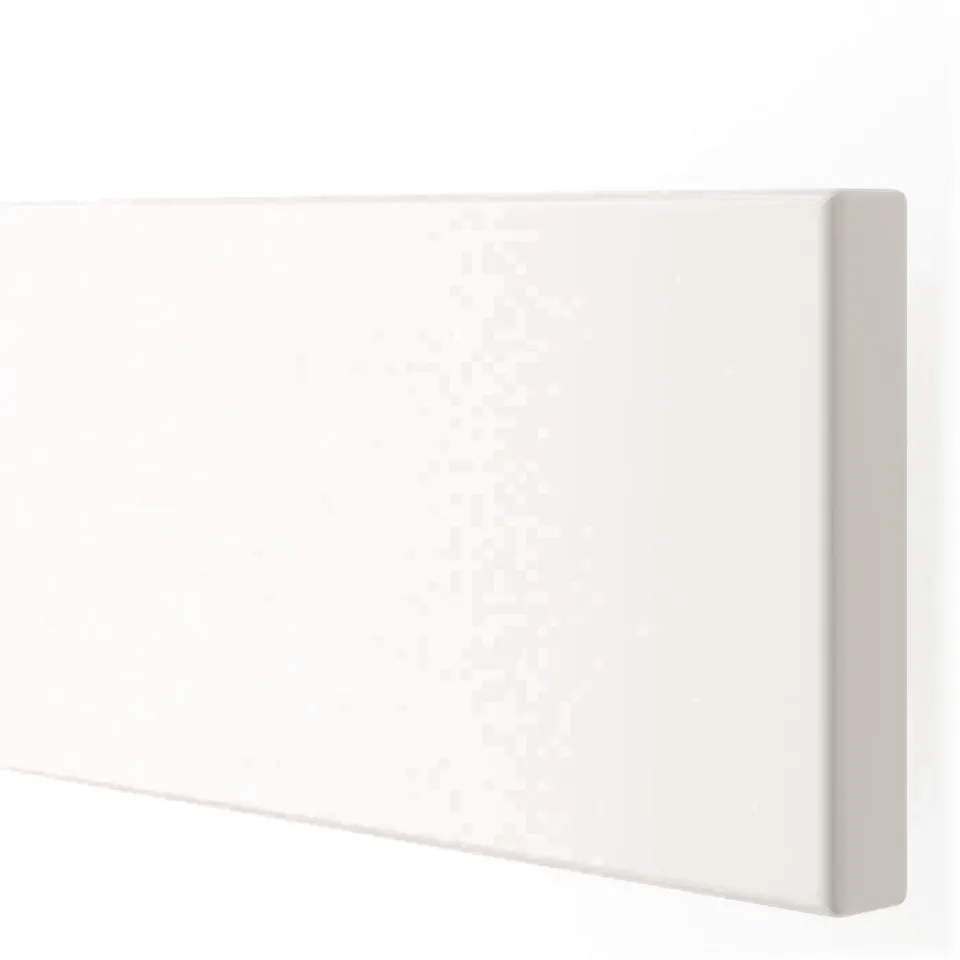 White kitchen cabinet door, smooth and sleek, part of the VEDDINGE series.