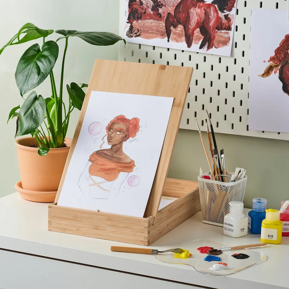 part: SOLFÅGEL 3-piece easel and accessories set