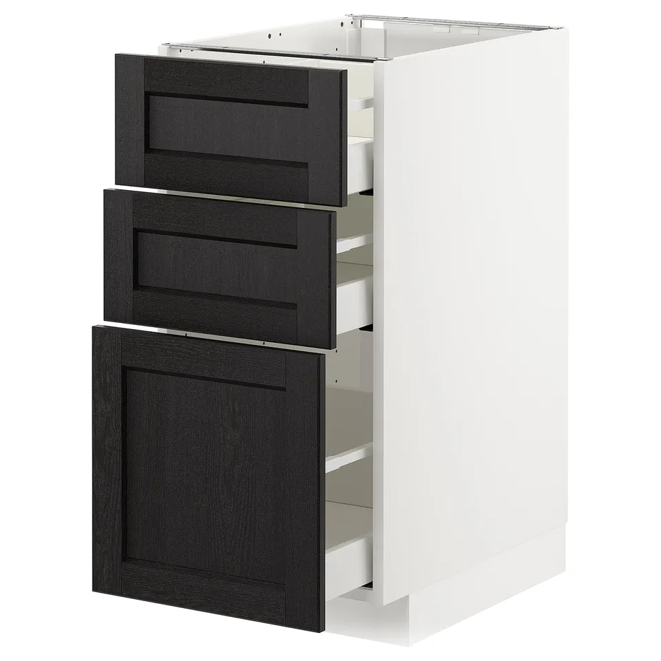 A white METOD kitchen cabinet with three black stained lerhyttan drawers. The design is traditional with bevelled edges and offers ample storage.