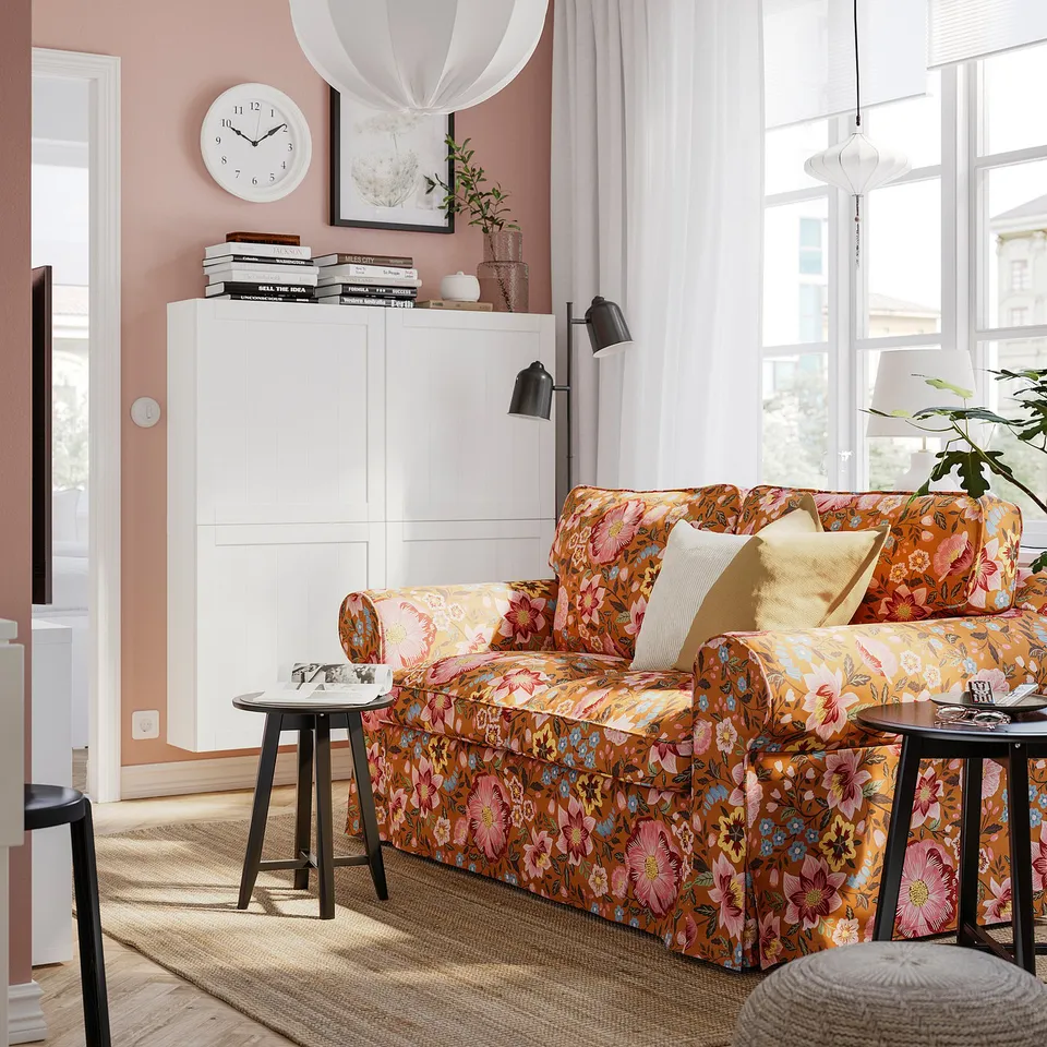 EKTORP in a room