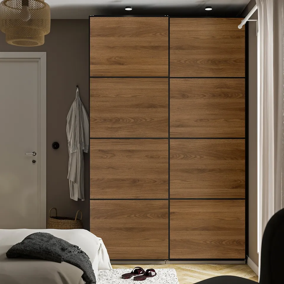 PAX / MEHAMN in a room