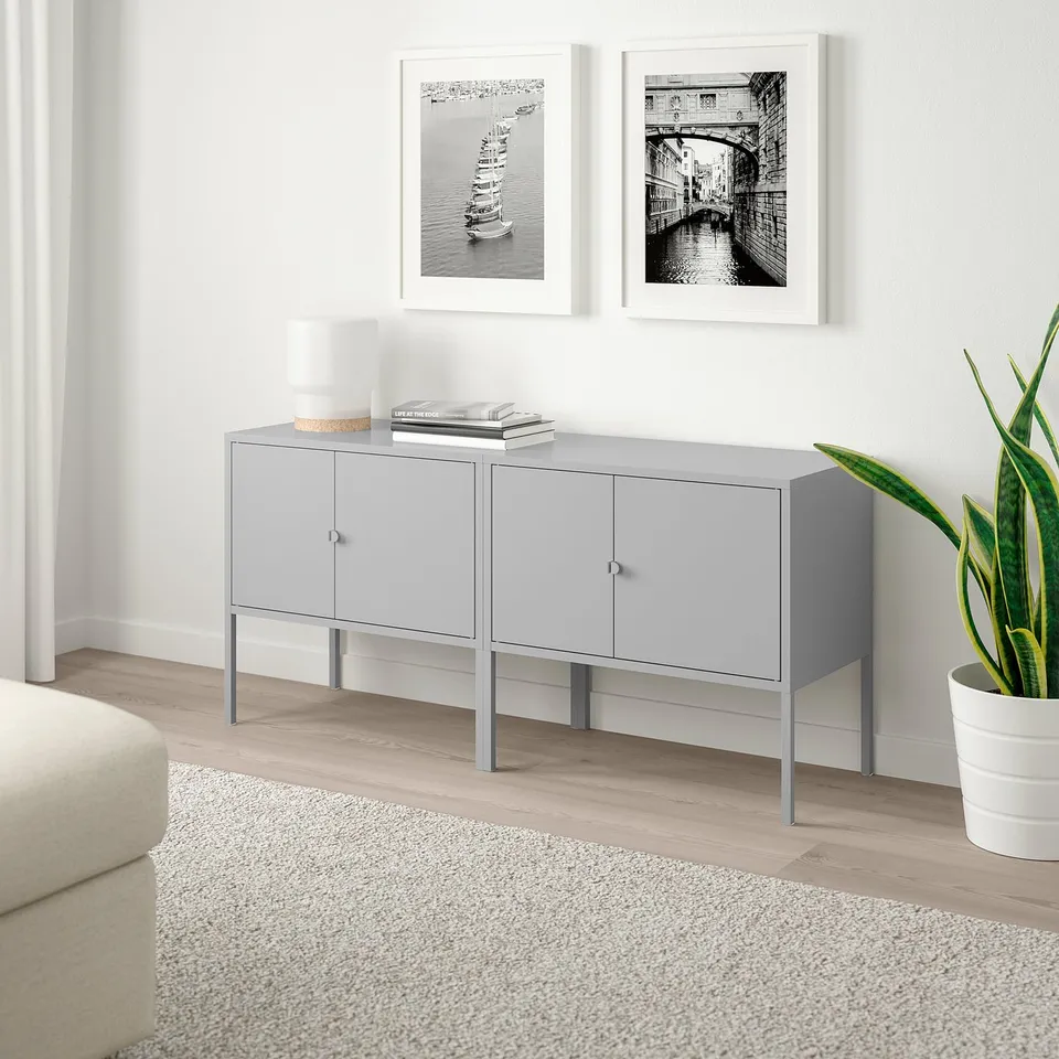 LIXHULT in a room