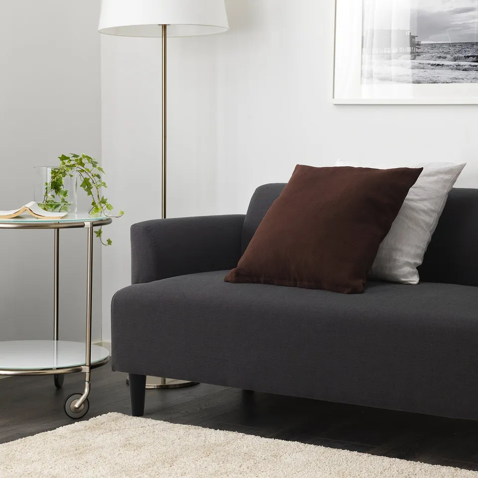 HEMLINGBY in a room