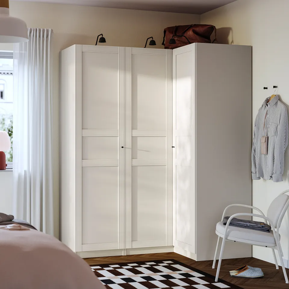 PAX / FLISBERGET in a room