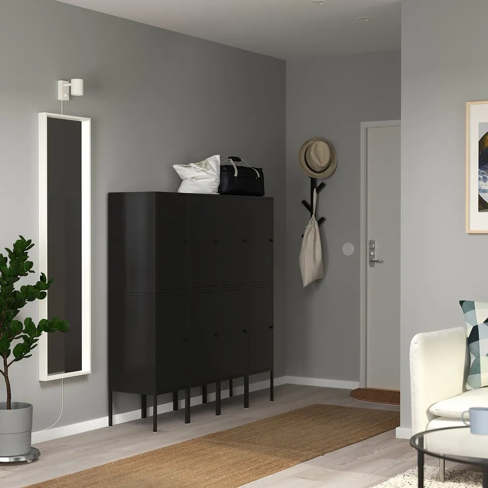 LIXHULT in a room
