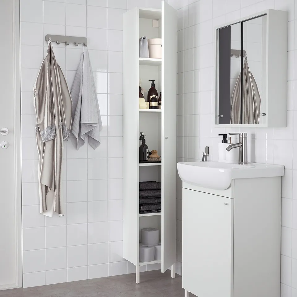 NYSJÖN in a room