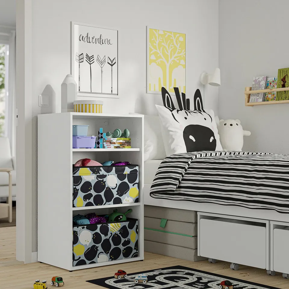 LASTARE in a room