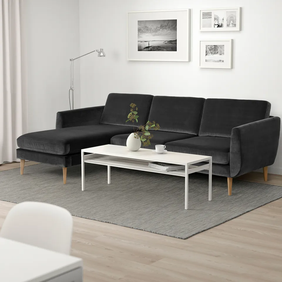 SMEDSTORP in a room