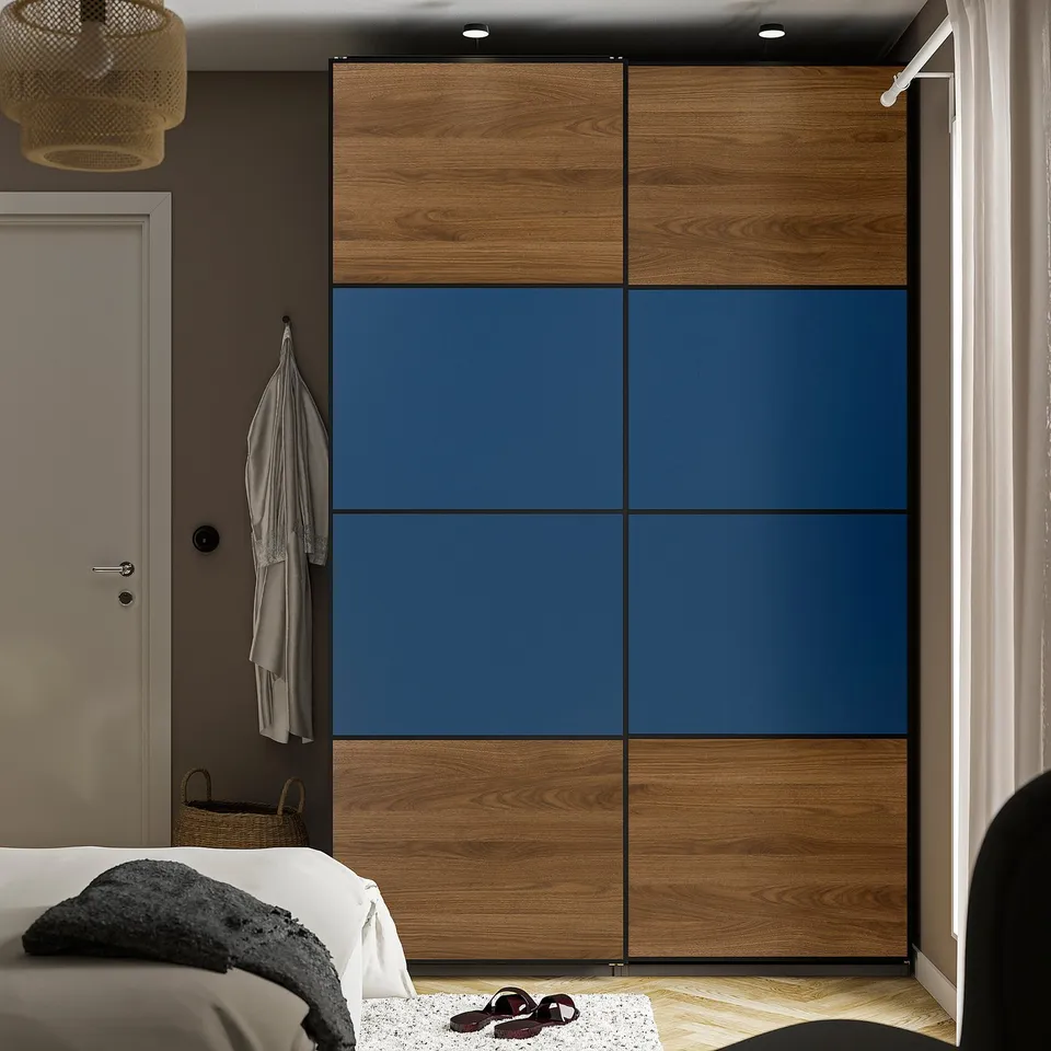 PAX / MEHAMN in a room