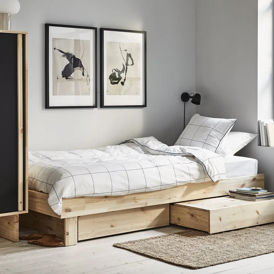 part: GLAMBERGET extendable bed with storage