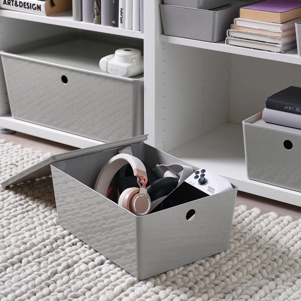 part: KUGGIS box