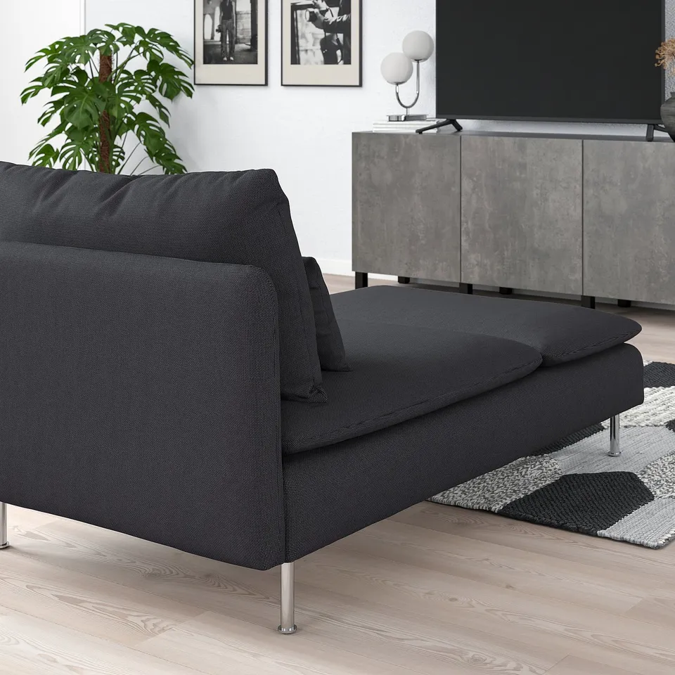 SÖDERHAMN chaise longue in dark grey, sleek modern design, perfect for relaxation. Large, sits low, fits well in spacious rooms.