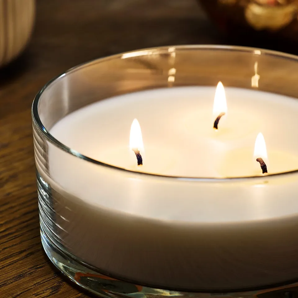 LOTSFÅGEL Scented candle in glass, 3 wicks, Fresh linen white, 25 hr