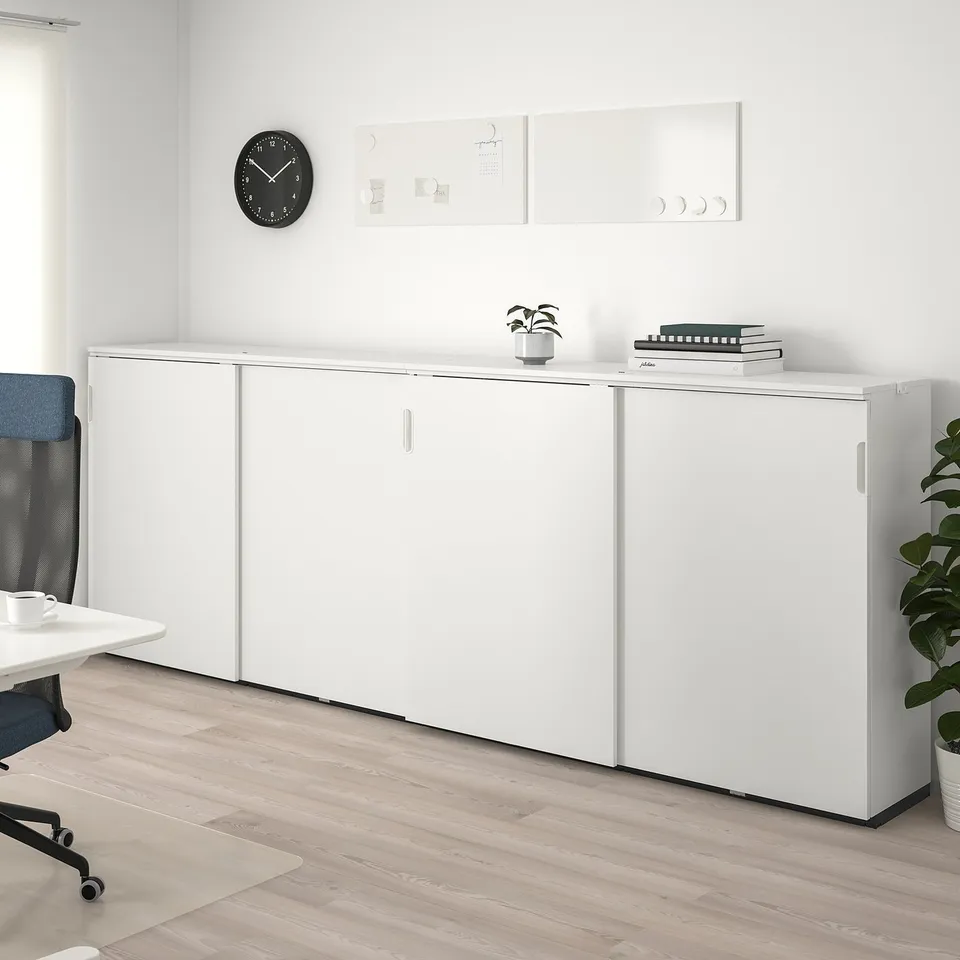 GALANT in a room