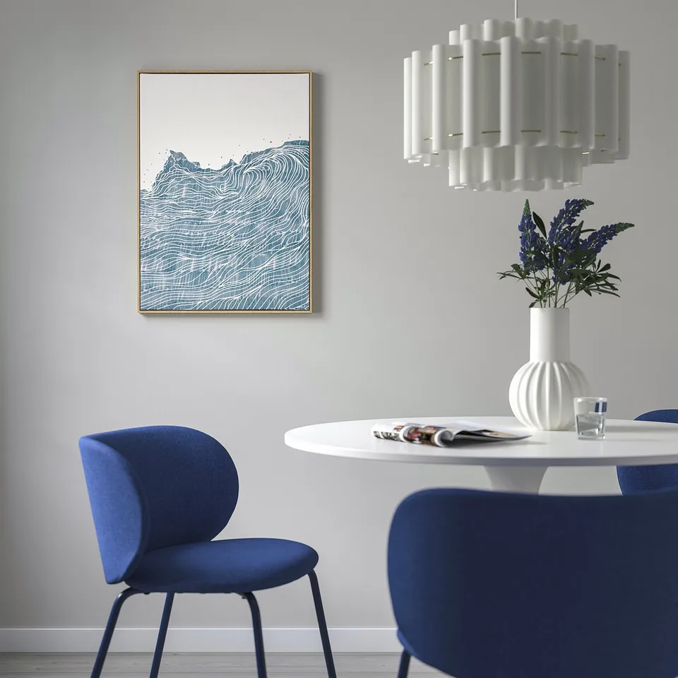 BLODFLÄDER in a room
