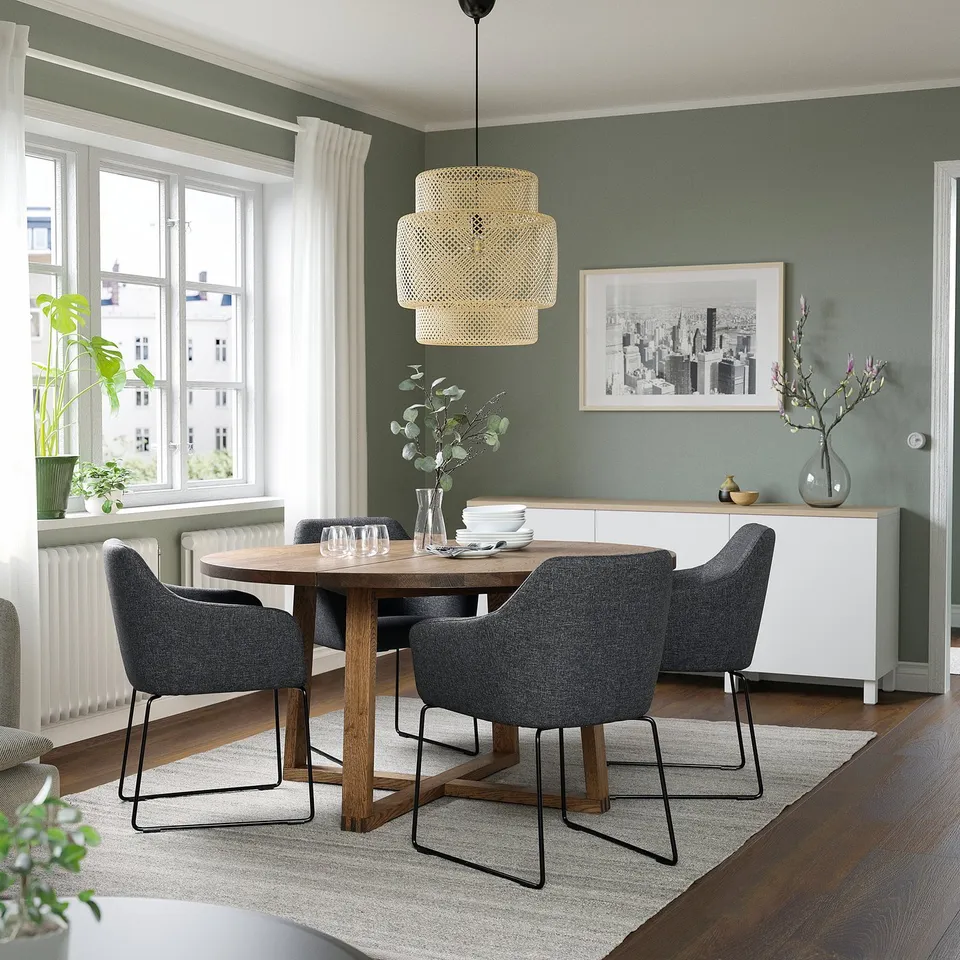 MÖRBYLÅNGA / TOSSBERG in a room