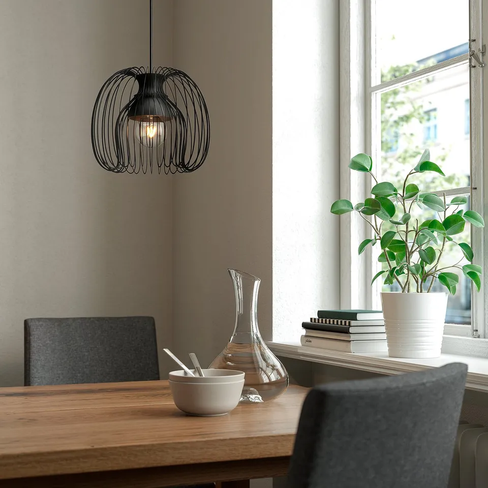 KALLFRONT in a room