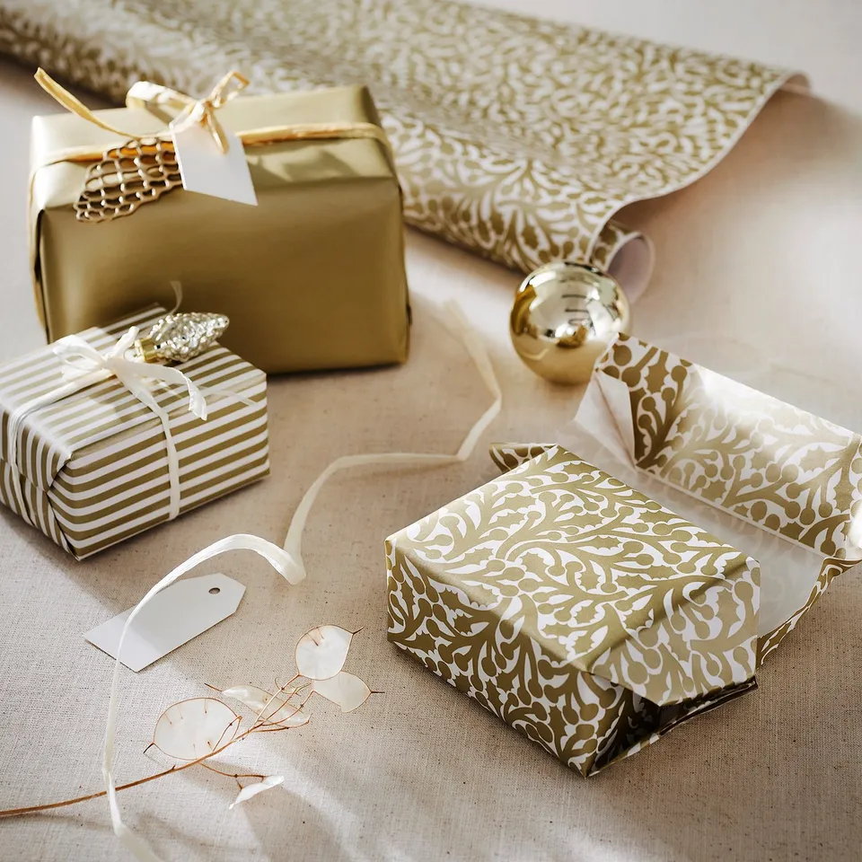 VINTERFINT Gift wrap roll, mixed patterns gold-colour/white, 3x0.7 m/2.10 m²