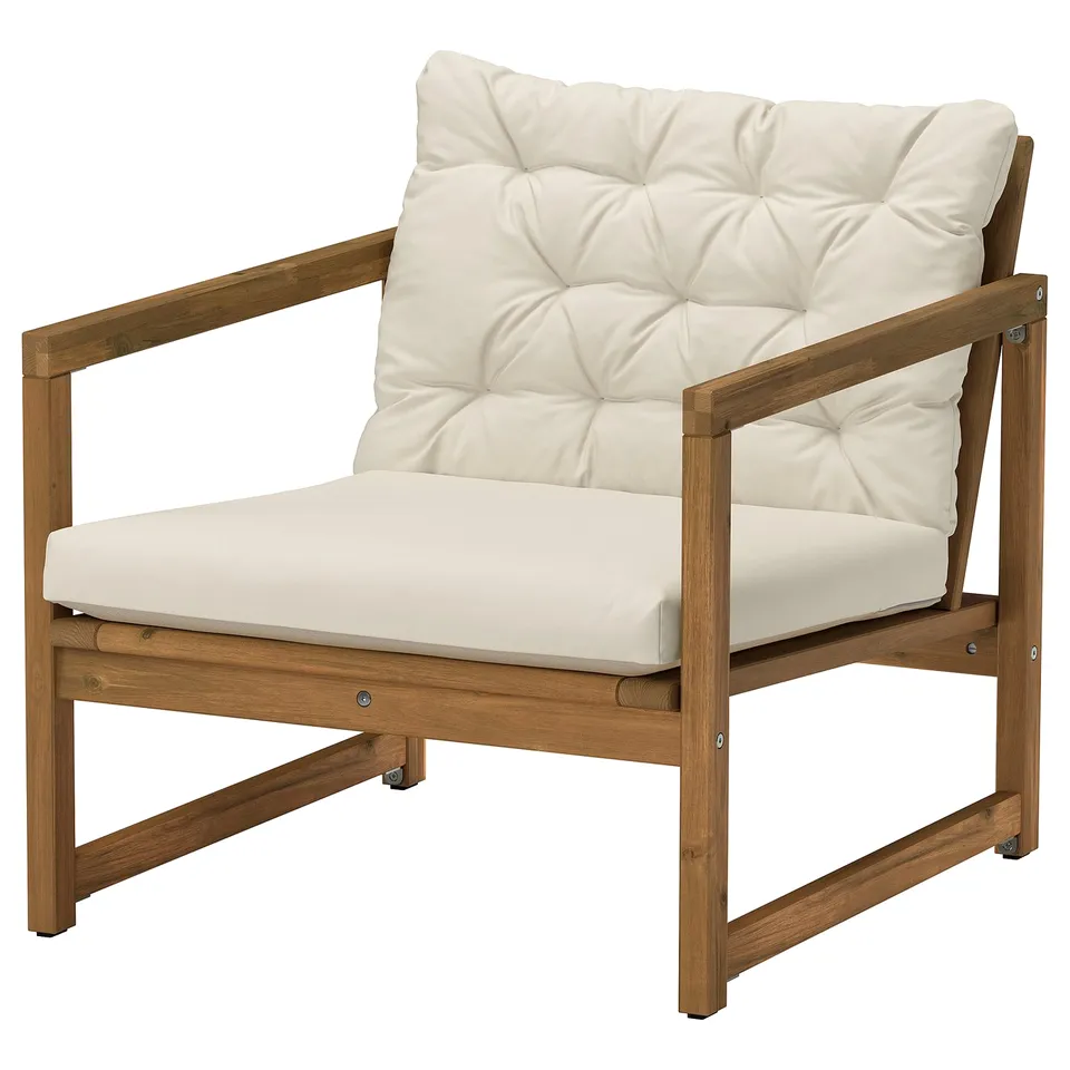 NÄMMARÖ lounge chair, light beige cushions, wooden frame, outdoor, minimalist design.