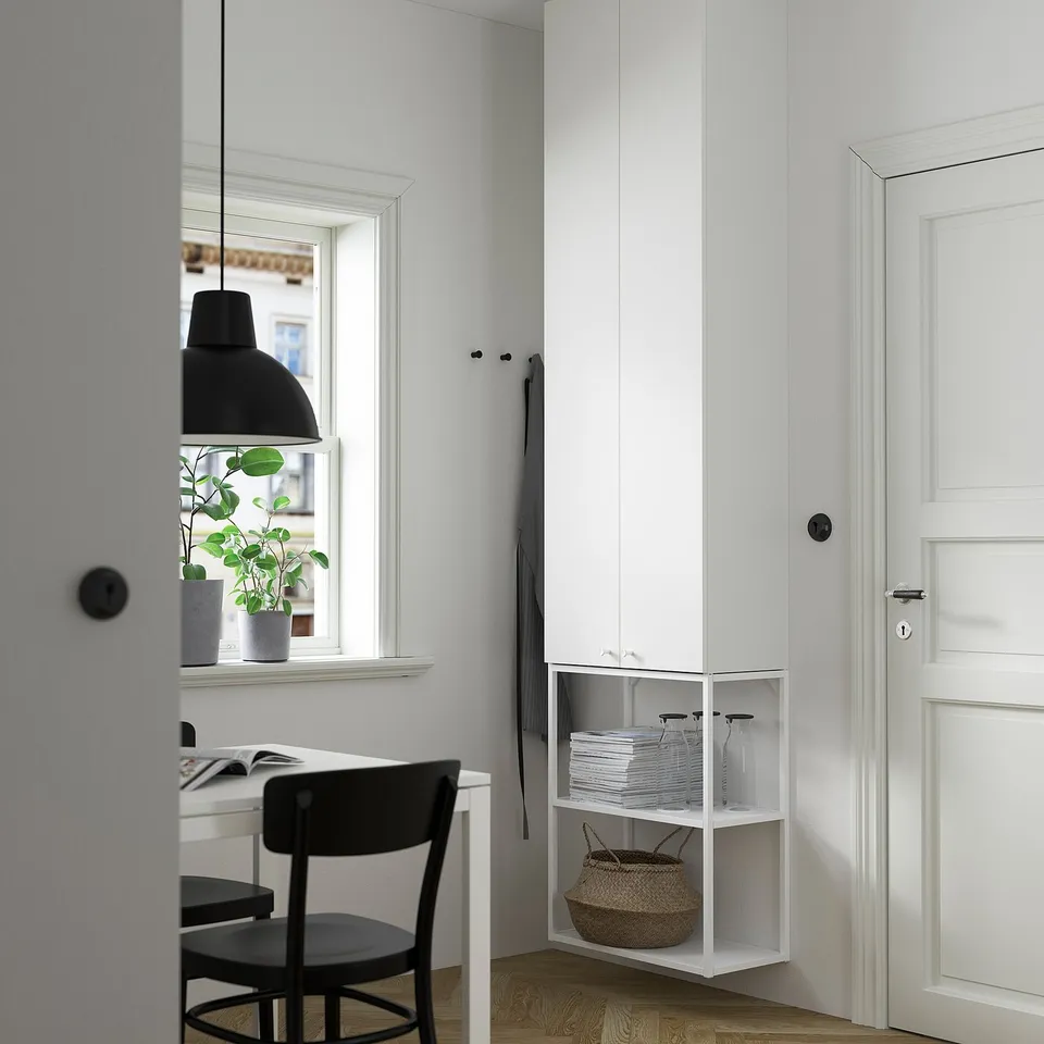 ENHET in a room