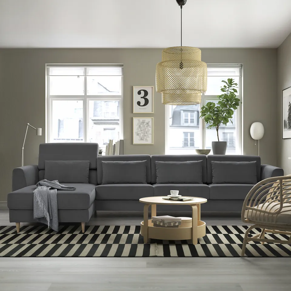 SLATORP in a room