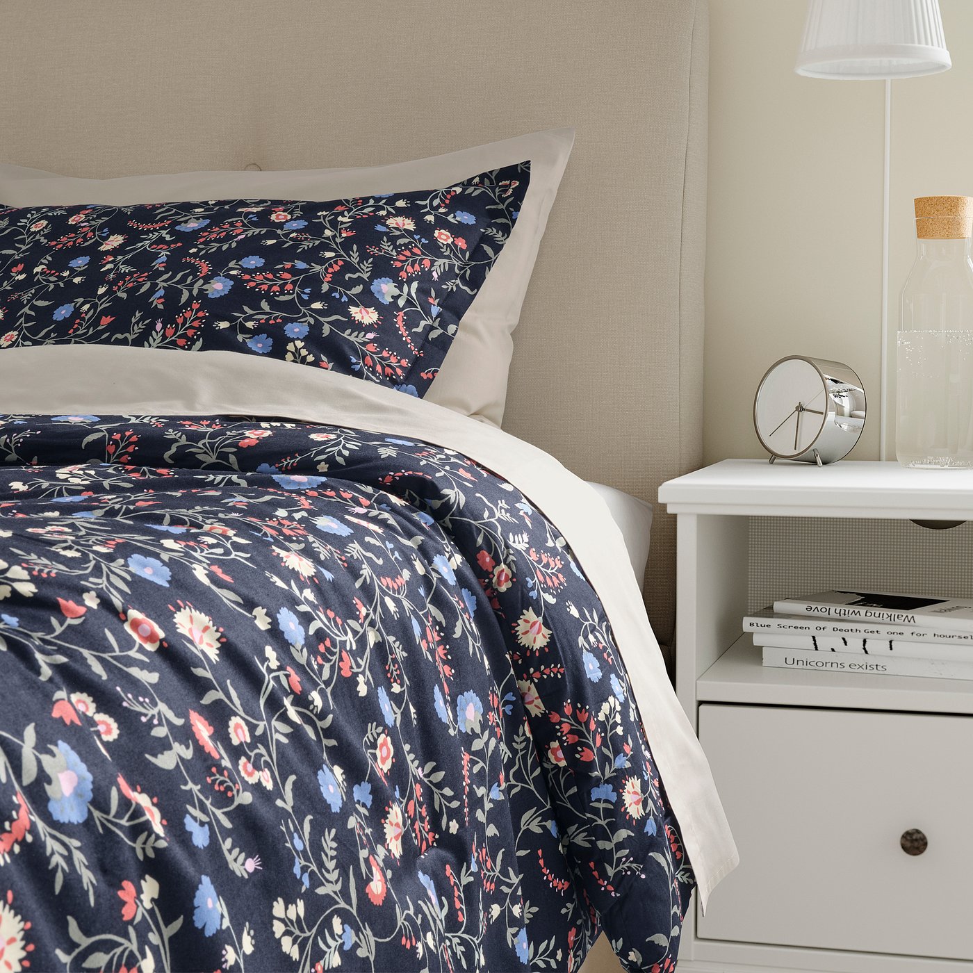 BRUDKRUSBÄR Comforter set, black/floral pattern, 240x220/50x80 cm