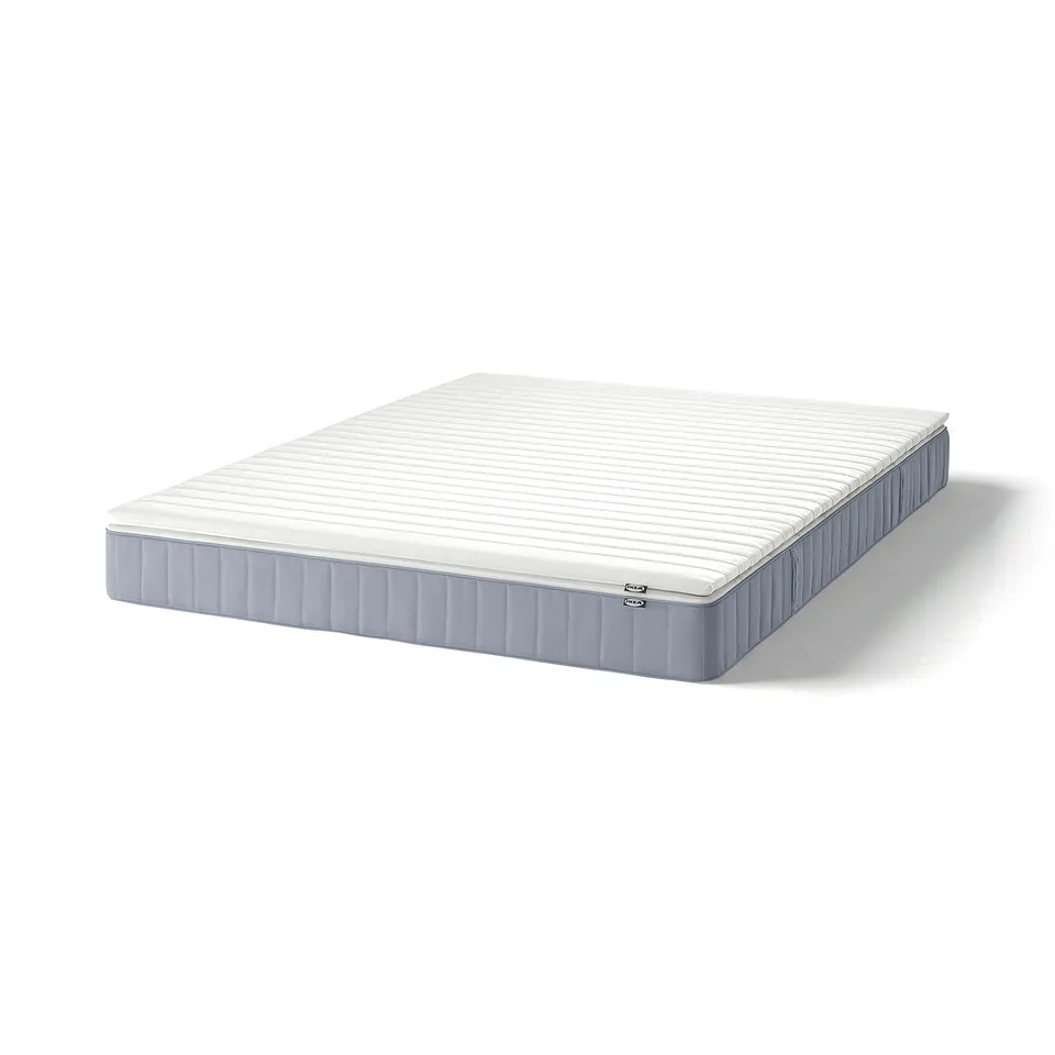 White mattress, medium support, pocket springs, light grey edge, VESTERÖY model.