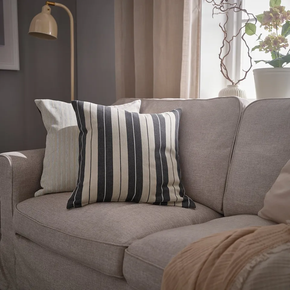 part: KORALLBUSKE cushion cover