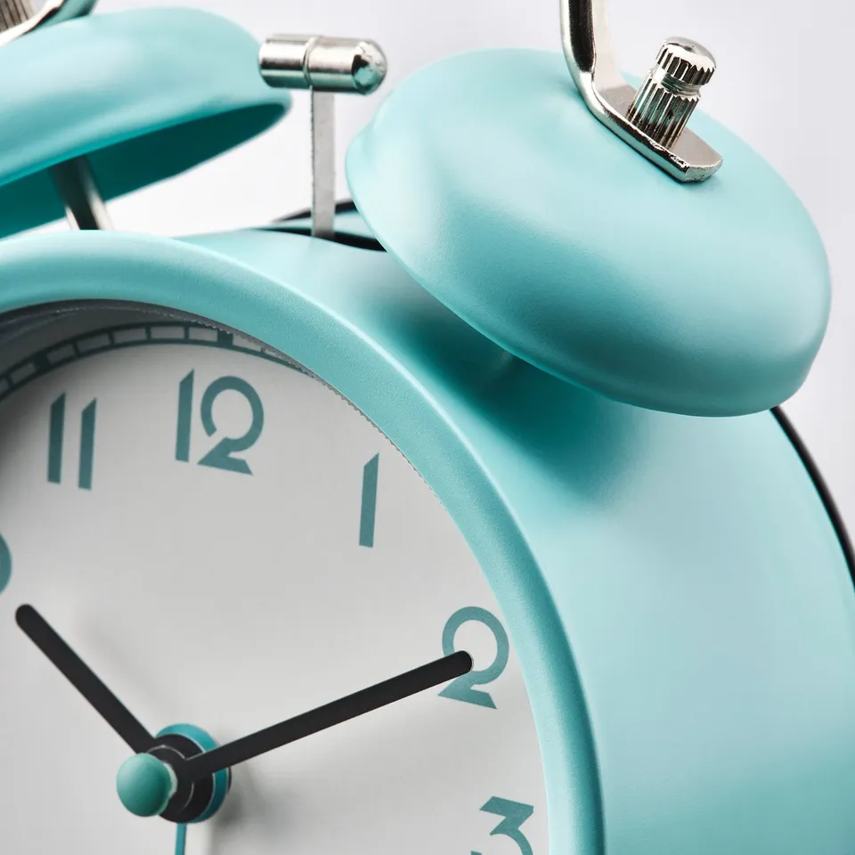 Blue clock, 1:53.