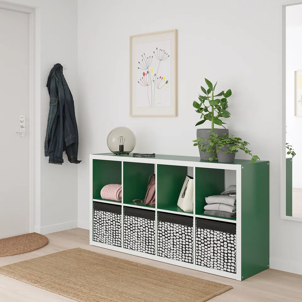 DRÖNA in a room